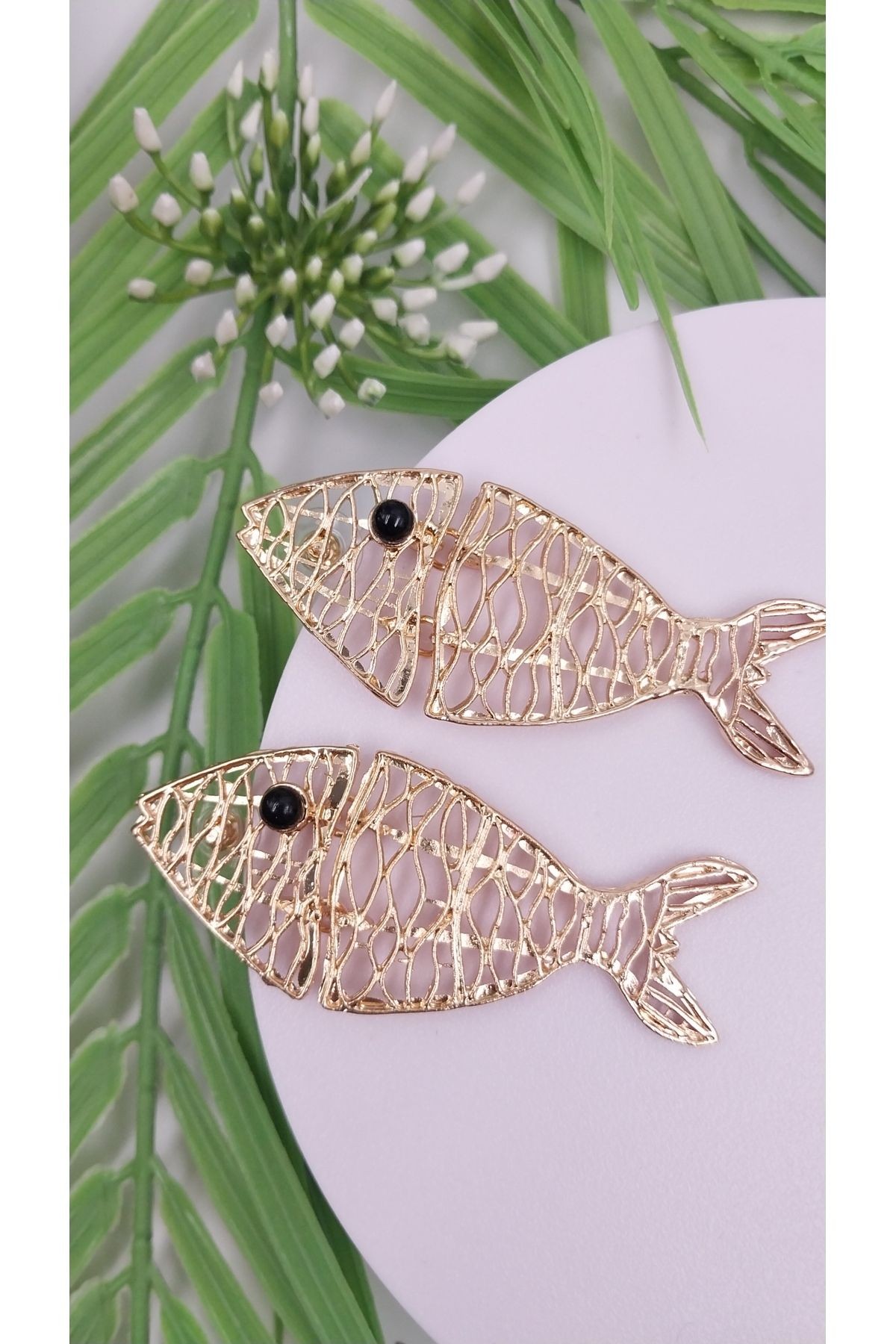 Marka Model Gold Renk Dalgalı Balık Model Küpe