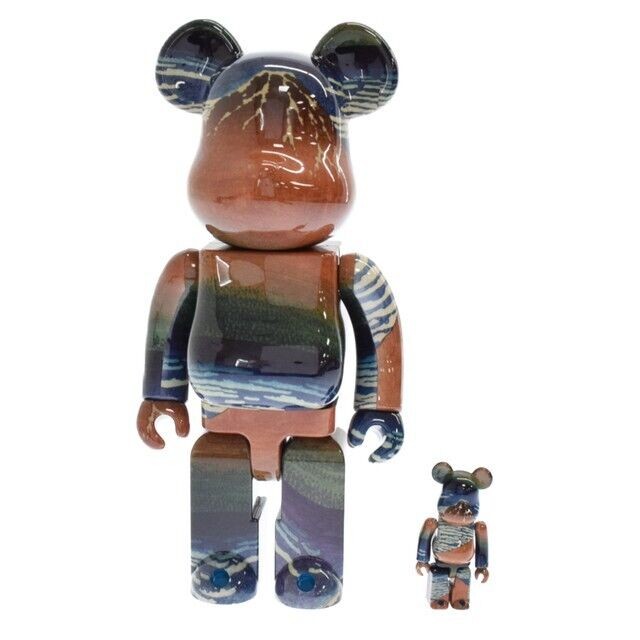 Bearbrick Katsushika Hokusai (Thirty-six Views of Tomitake, Fine Wind, Clear Morning) 100% & 400% Set