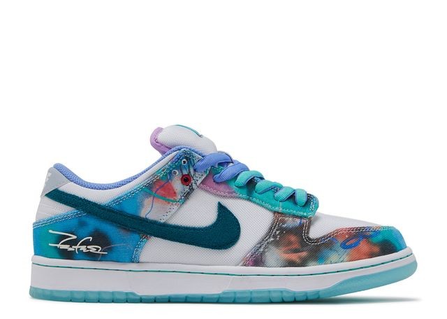 Futura Laboratories x Nike SB Dunk Low 'Bleached Aqua'