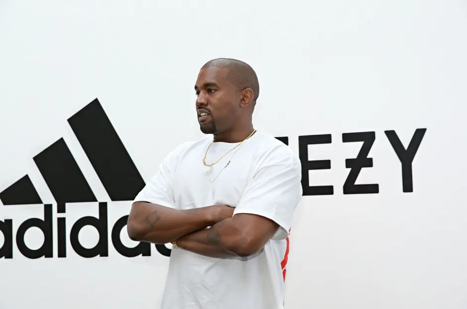 Adidas ve Yeezy İşbirliği: Sneaker Dünyasında Devrim Yapan Modeller