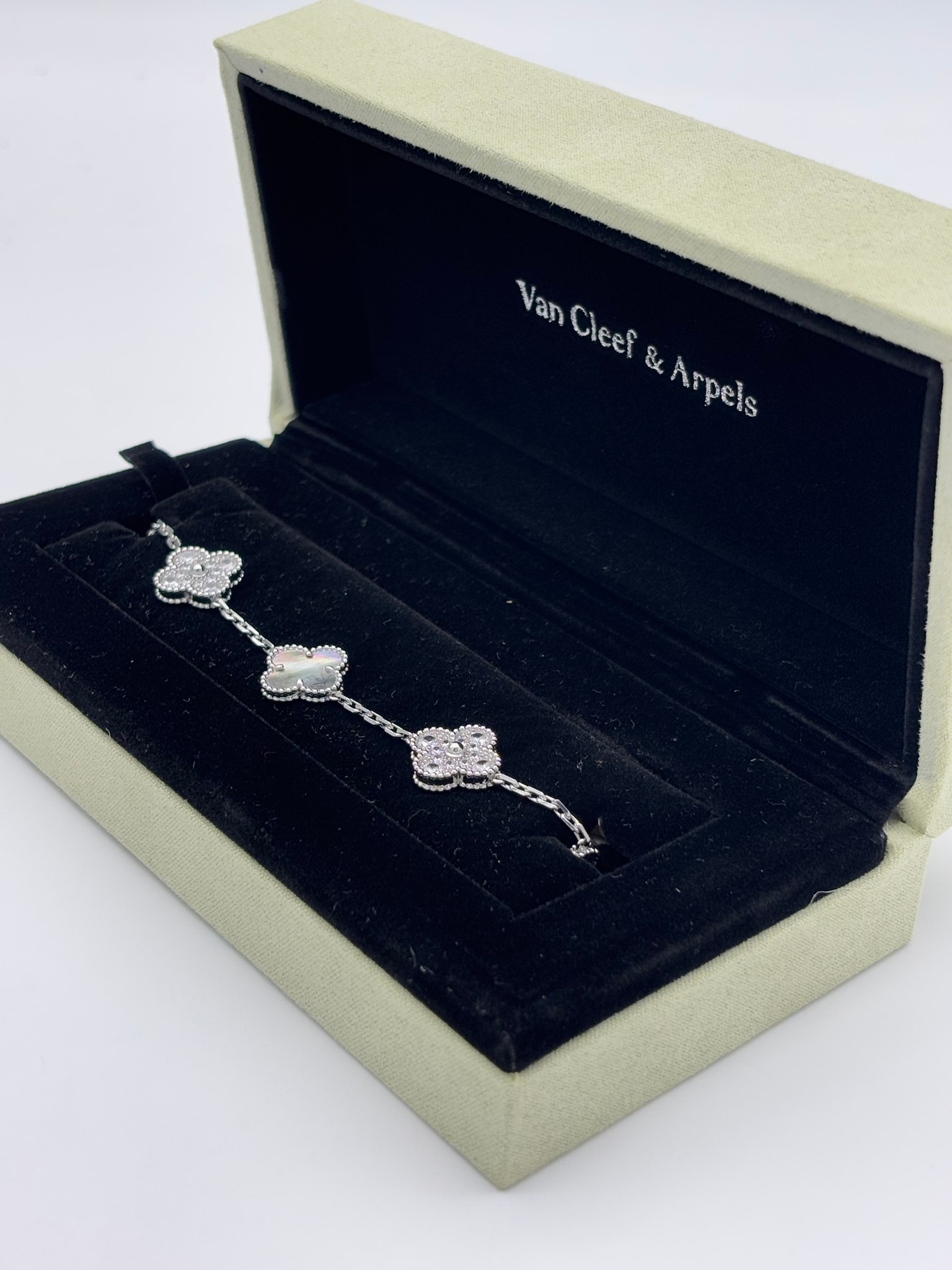 Gümüş Taşlı Unisex Bileklik