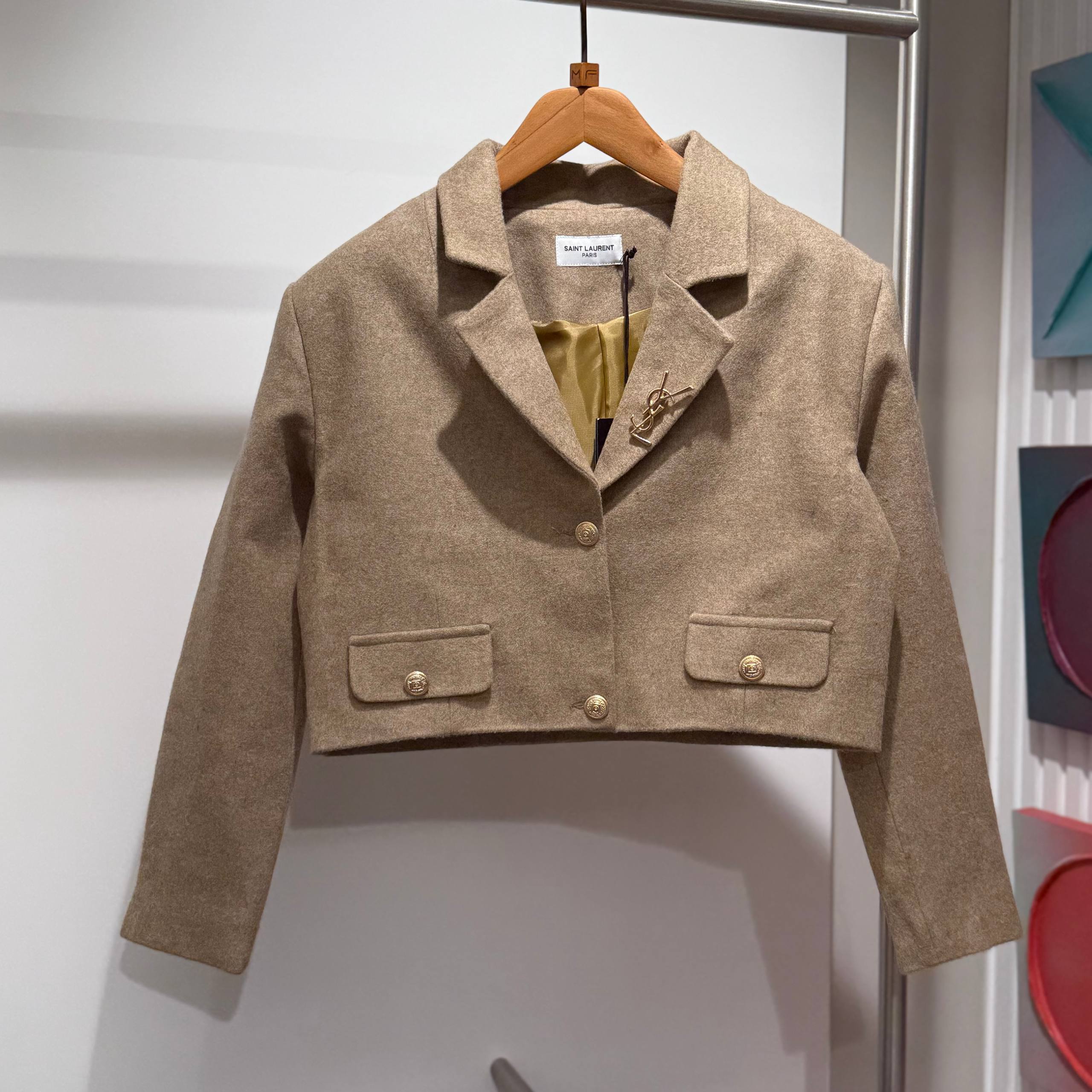 Logo Detaylı İthal Ceket