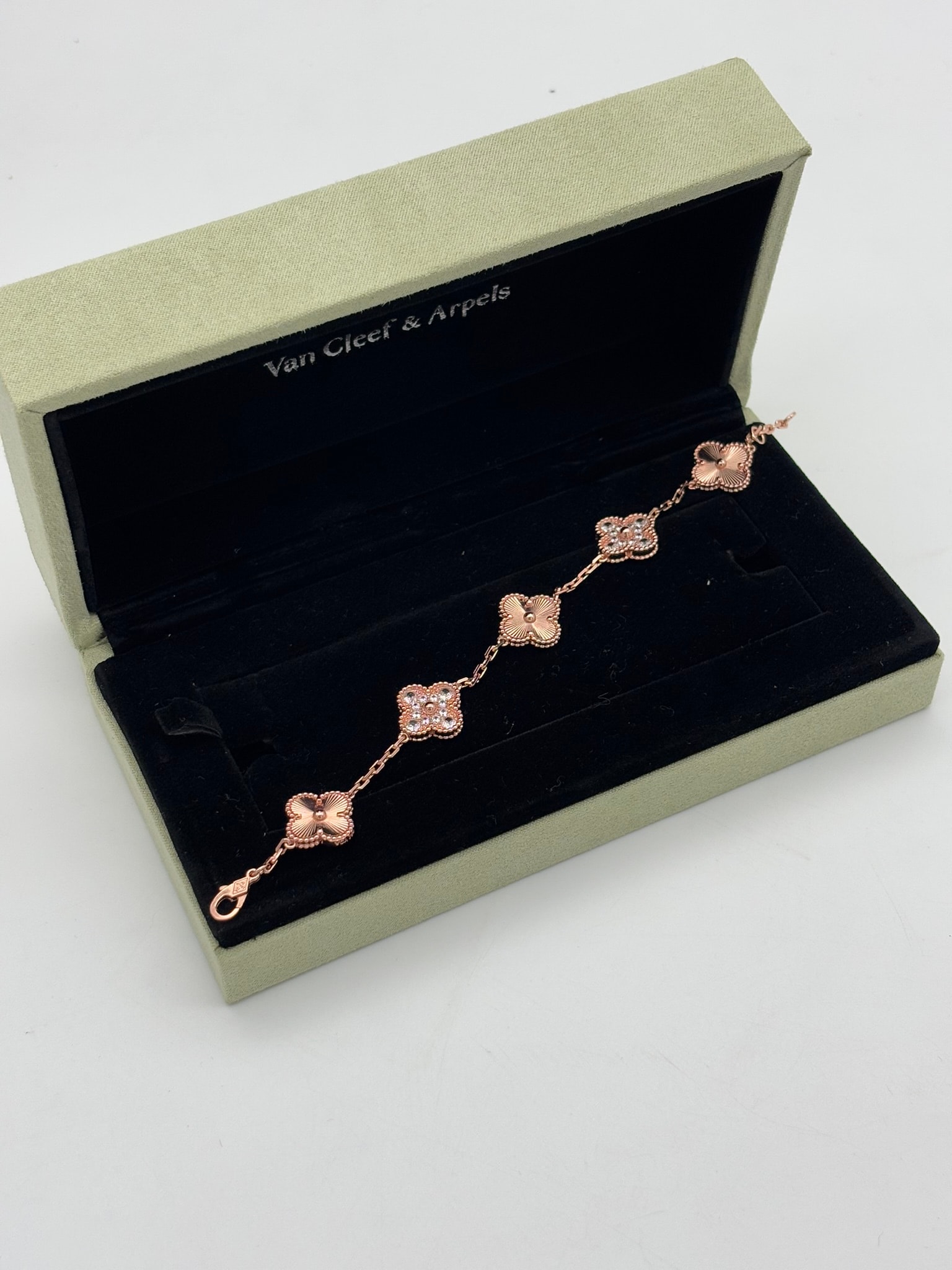 Rose Gold Pırlanta Taşlı İthal Bileklik