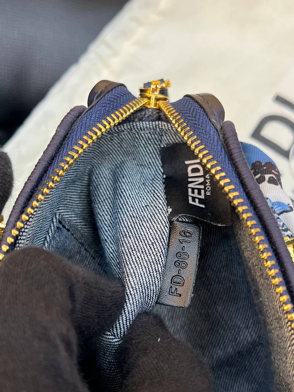 Logo Detaylı İthal Çanta