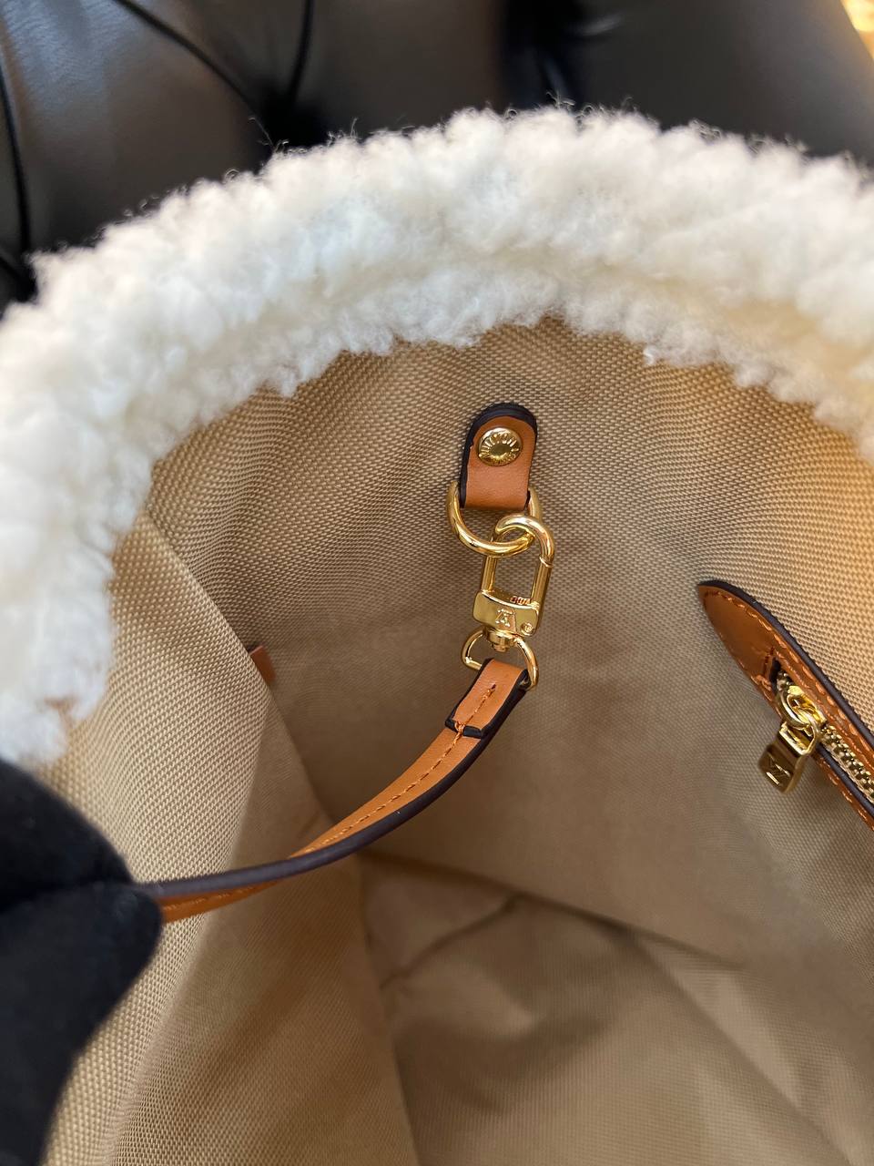 Logo Detaylı İthal Çanta