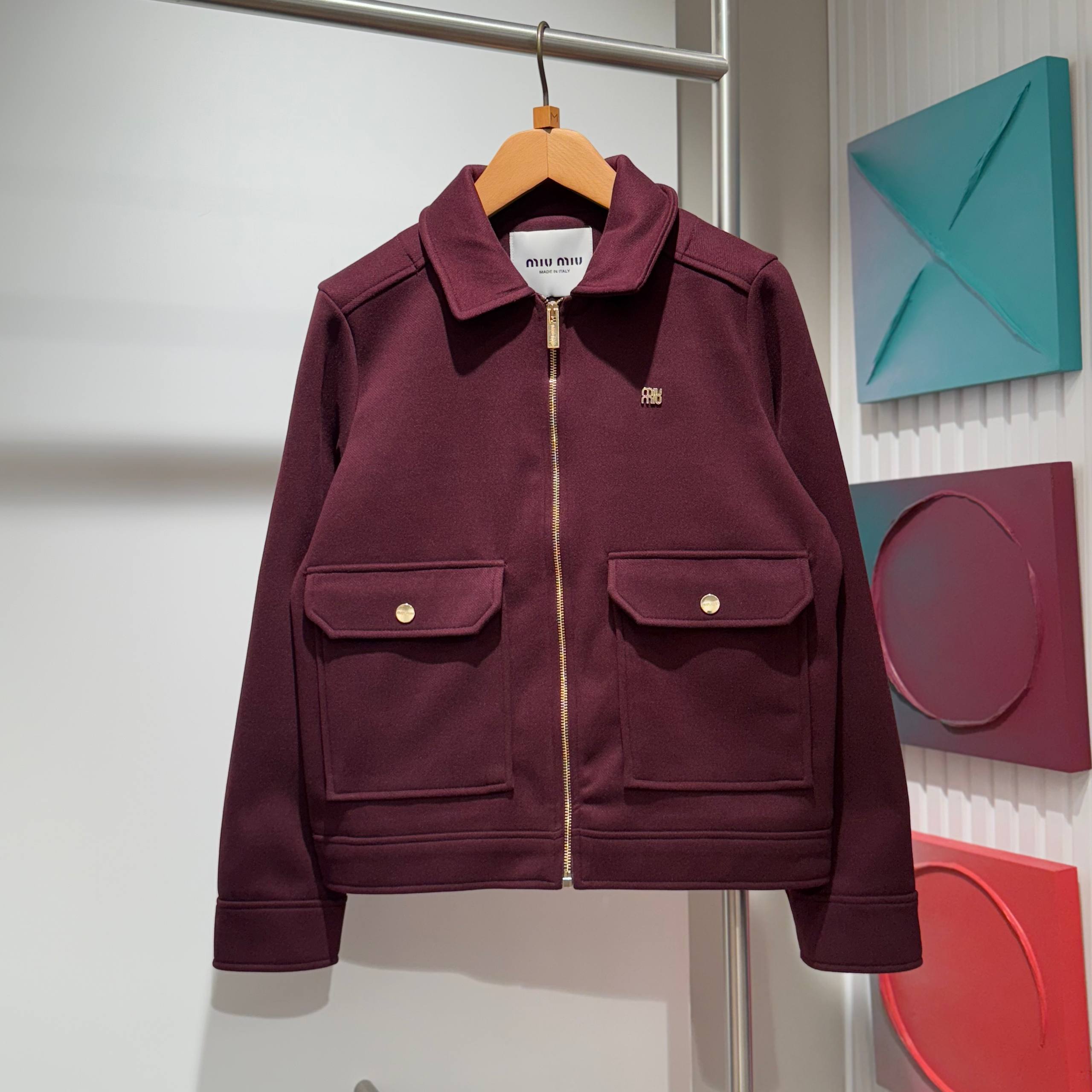 Logo Detaylı İthal Ceket