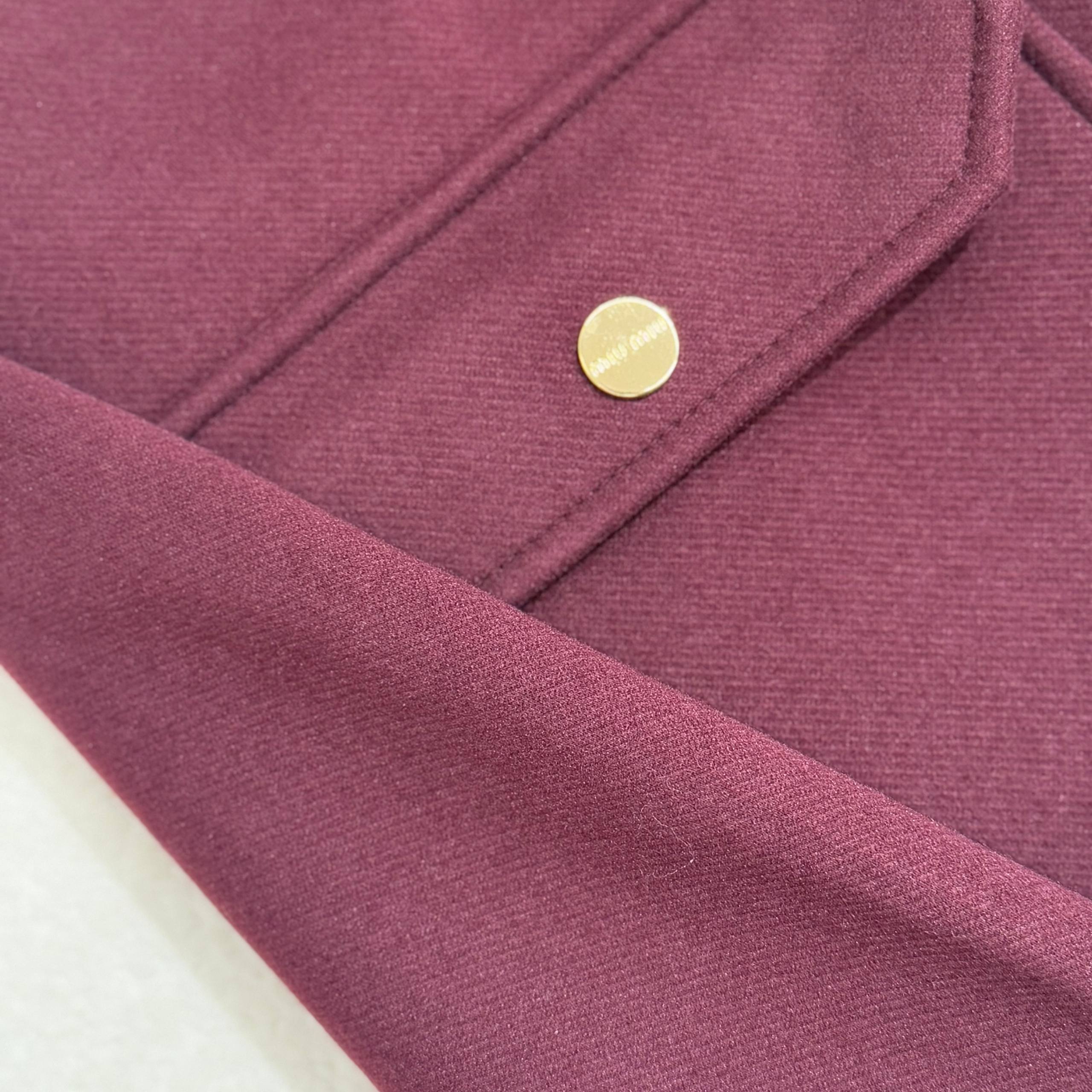 Logo Detaylı İthal Ceket