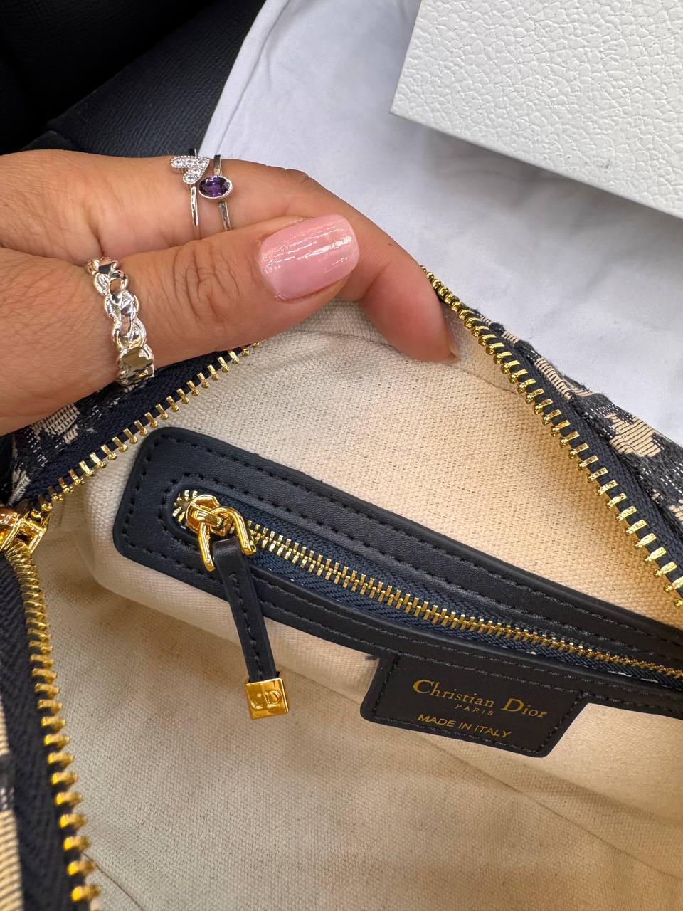 Logo Detaylı İthal Çanta