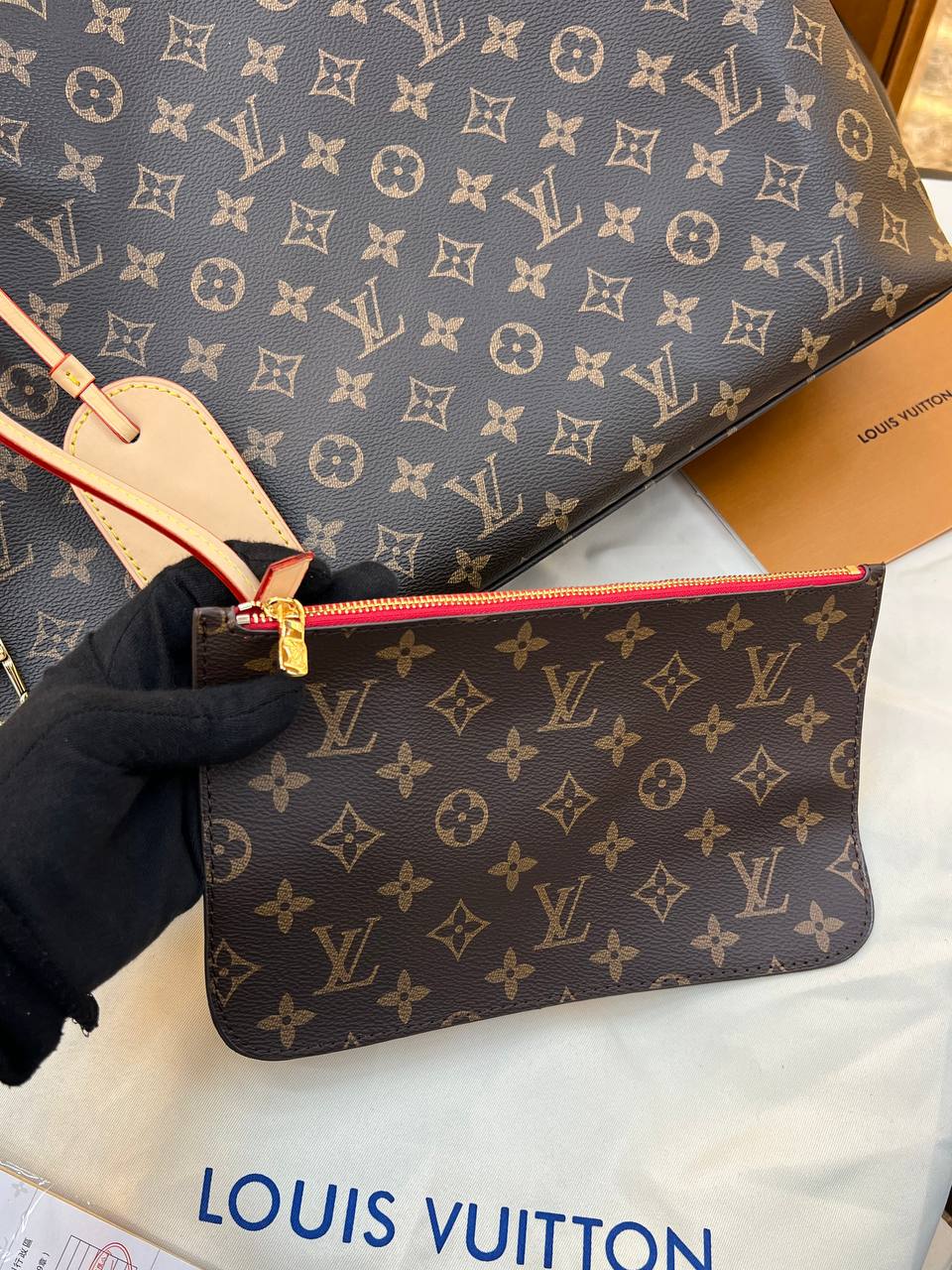 Logo Detaylı İthal Çanta