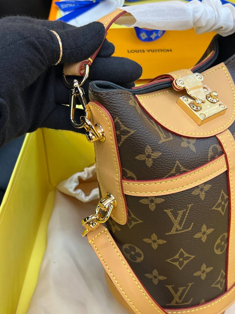 Logo Detaylı İthal Çanta