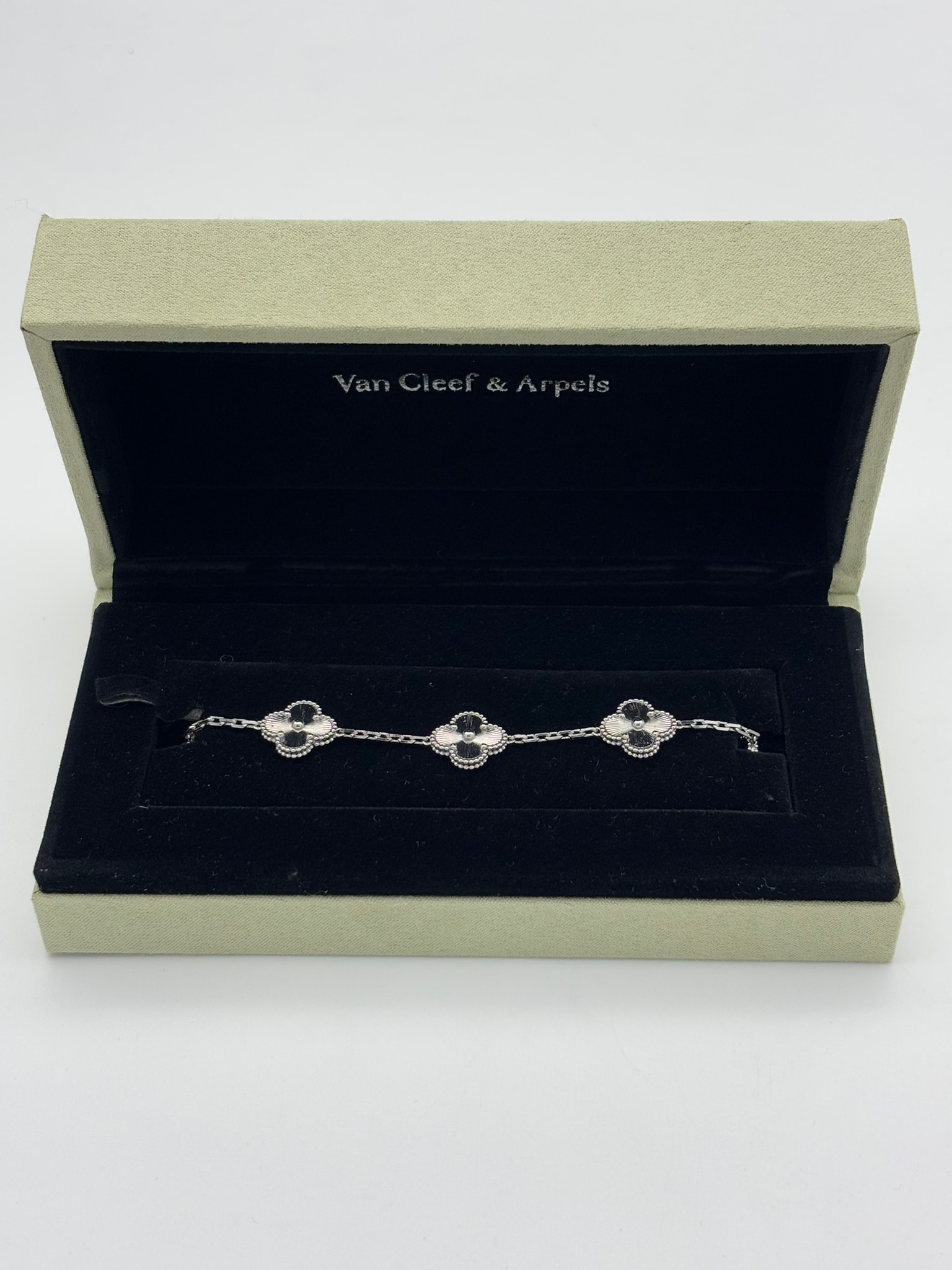 Gümüş Taşlı İthal Bileklik