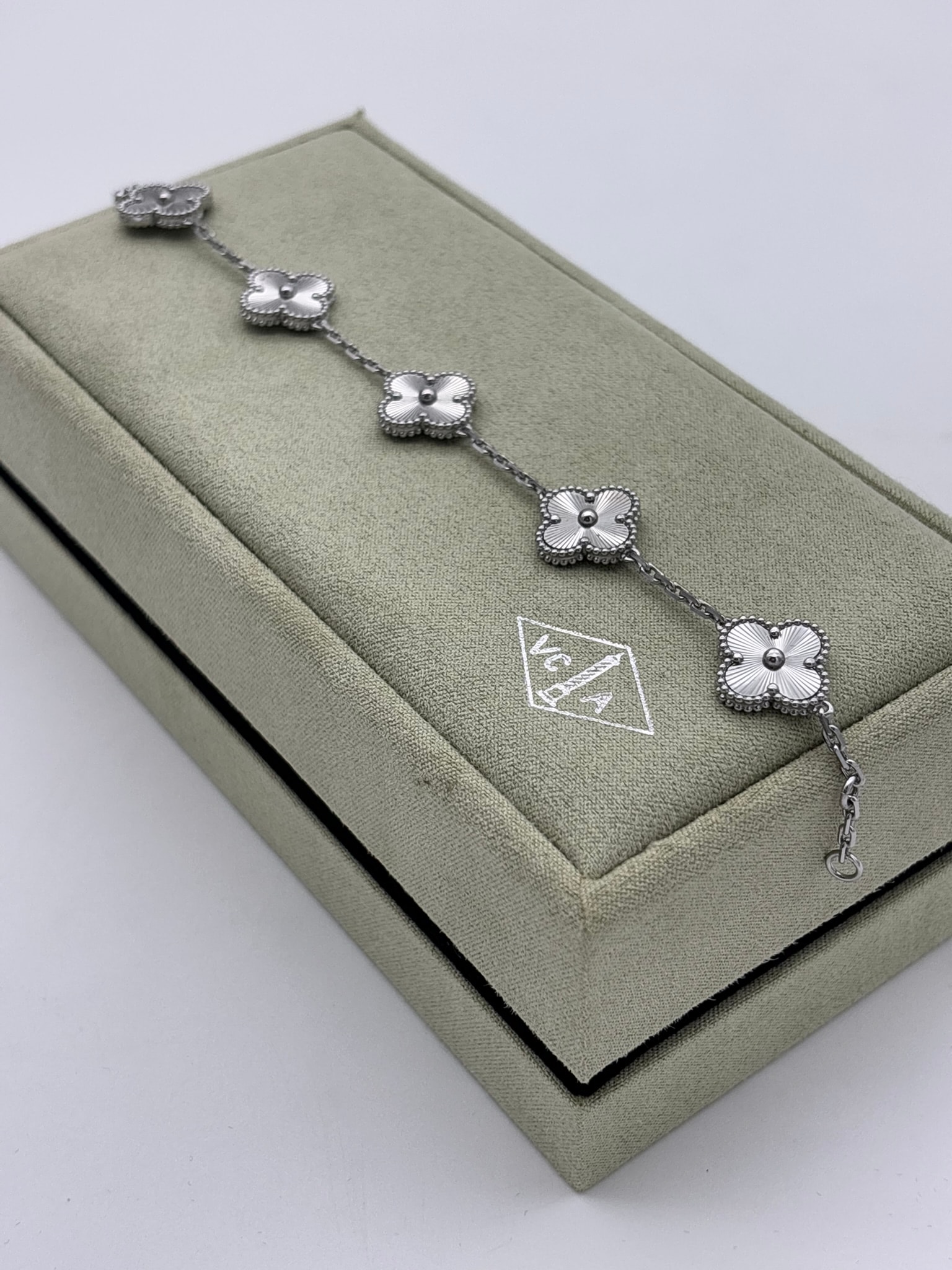 Gümüş Taşlı İthal Bileklik