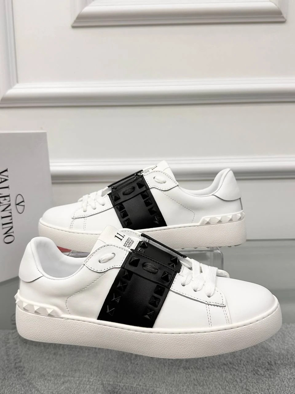 Taş Detaylı Beyaz Erkek Deri Sneaker
