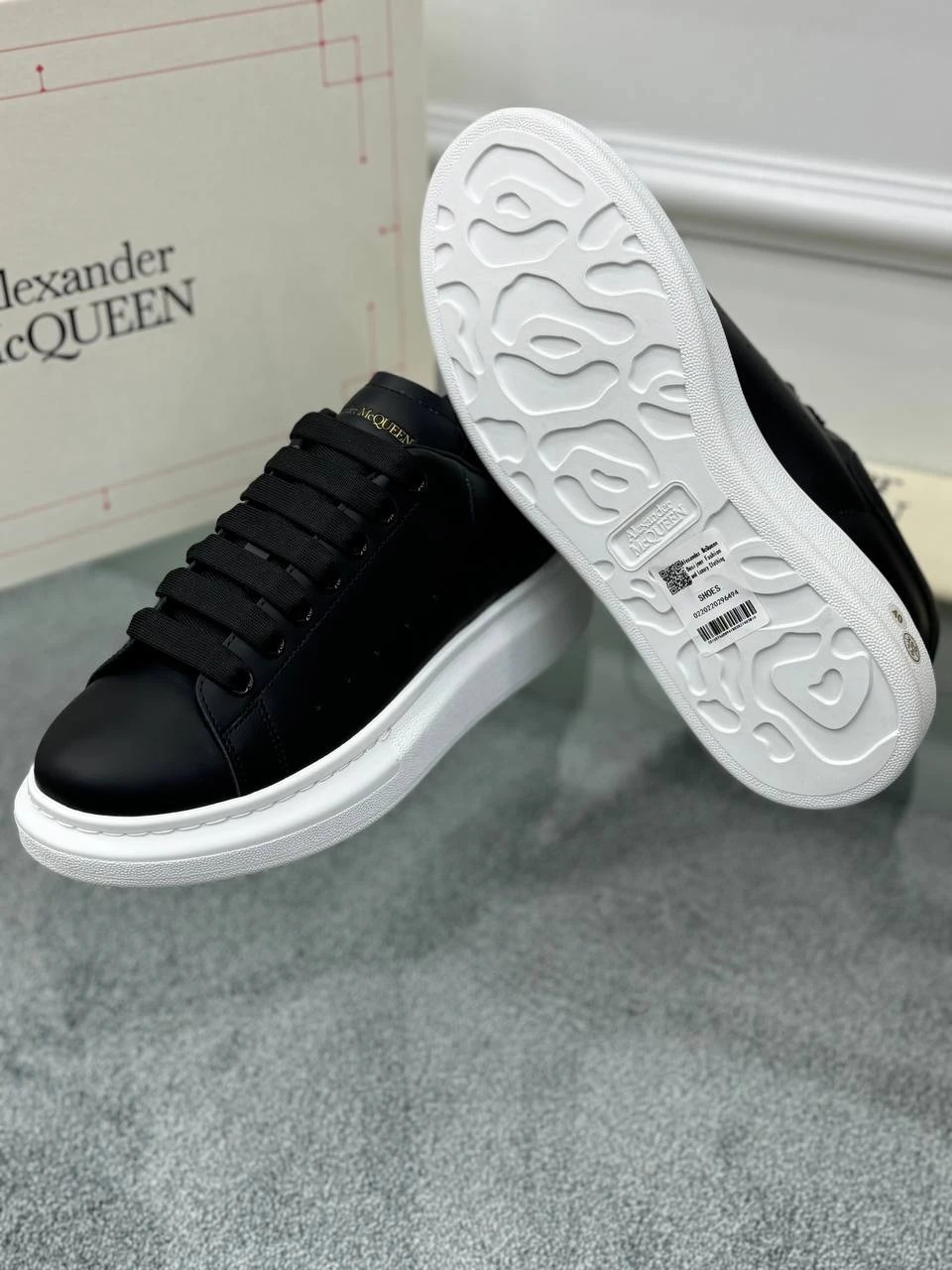 Oversize Siyah Deri Sneaker
