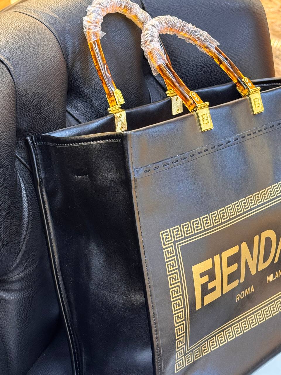 Logo Detaylı İthal Çanta