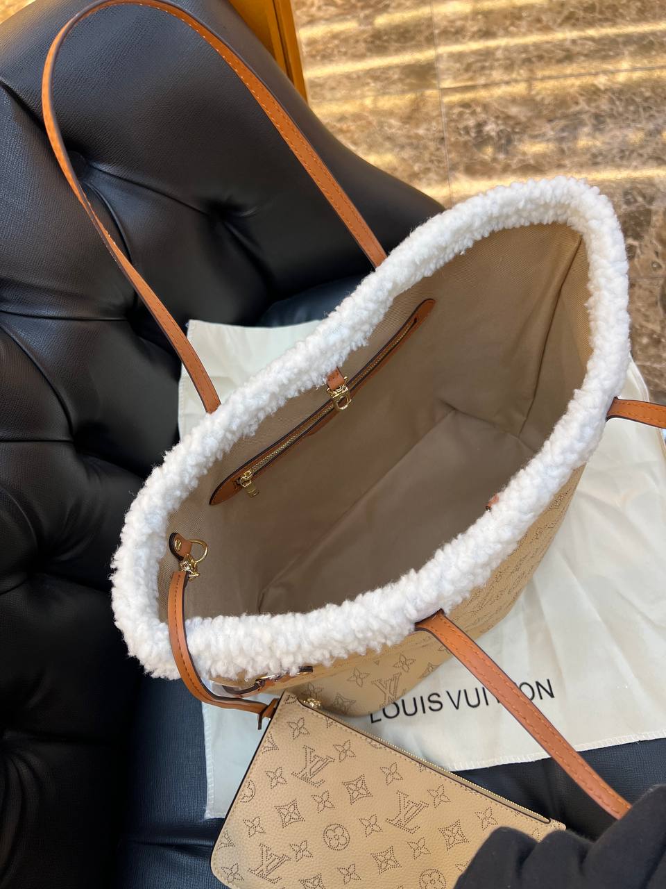 Logo Detaylı İthal Çanta