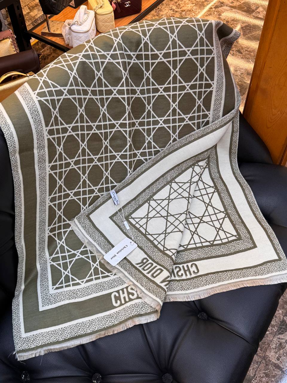 Logo Detaylı İthal Şal