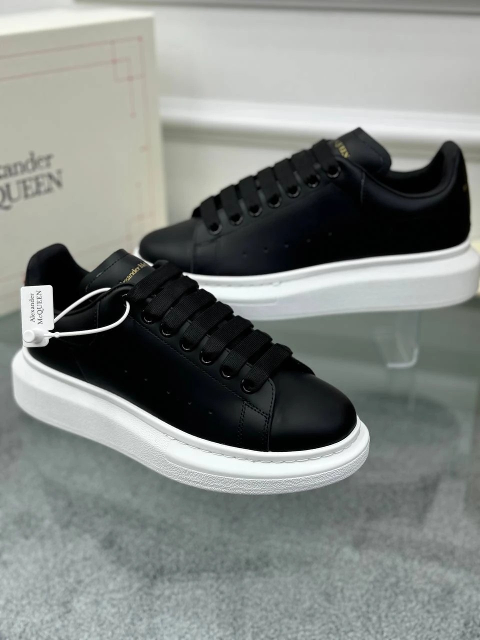 Oversize Siyah Deri Sneaker
