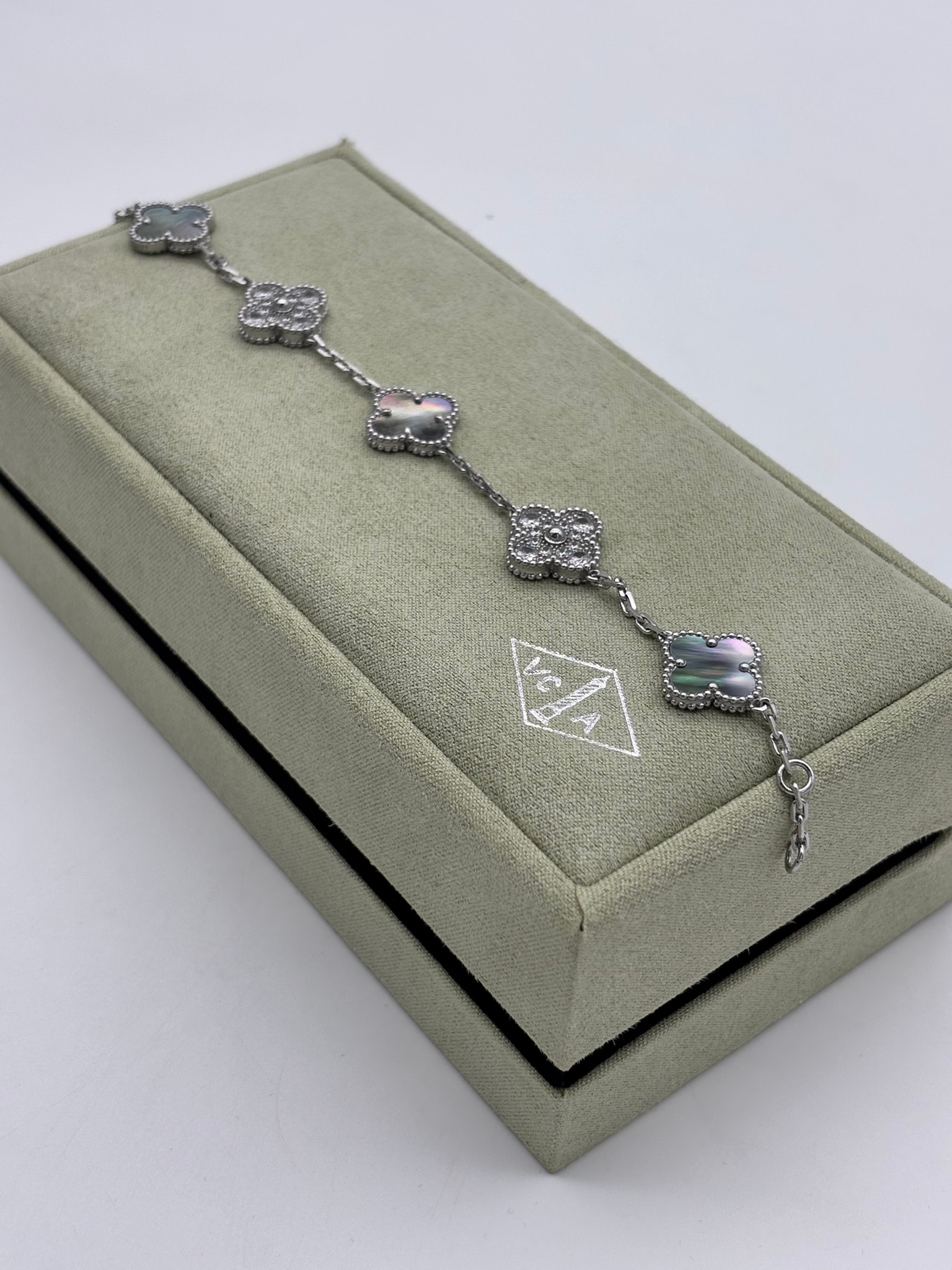 Gümüş Taşlı Unisex Bileklik