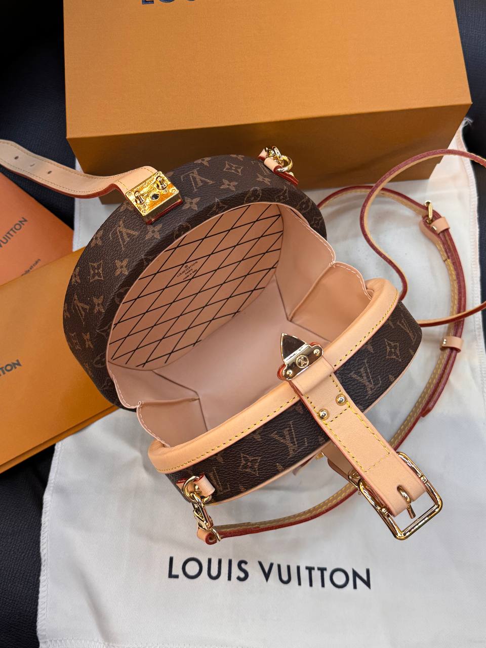 Logo Detaylı İthal Çanta