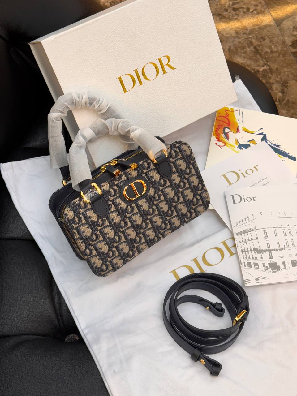 Logo Detaylı İthal Çanta