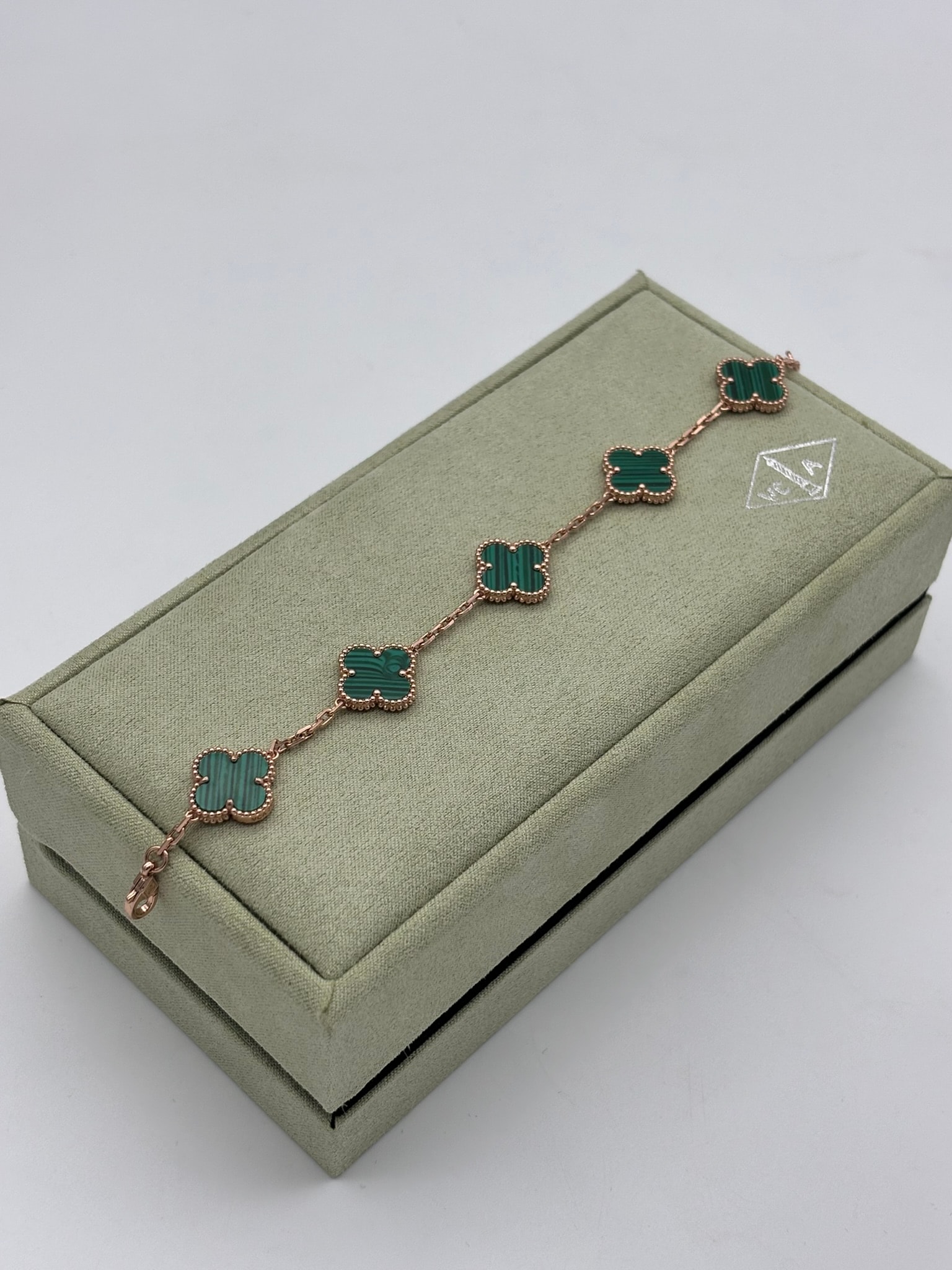 Gold Yeşil Taşlı İthal Bileklik