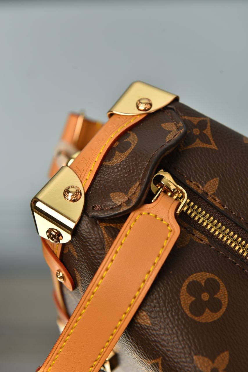 Logo Detaylı İthal Çanta