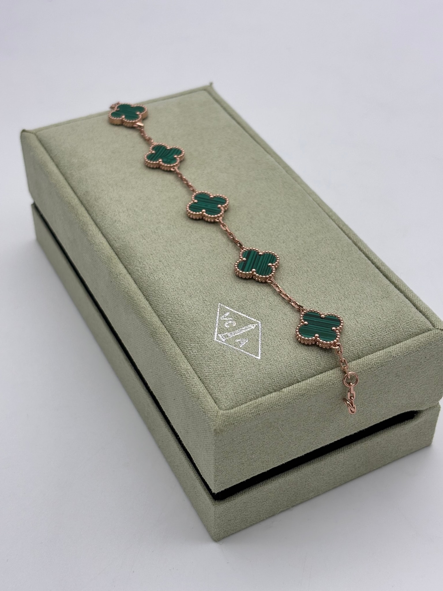 Gold Yeşil Taşlı İthal Bileklik