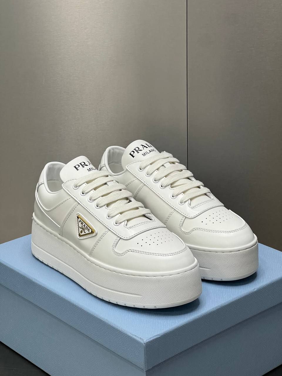 Logo Detaylı İthal Kadın Sneaker