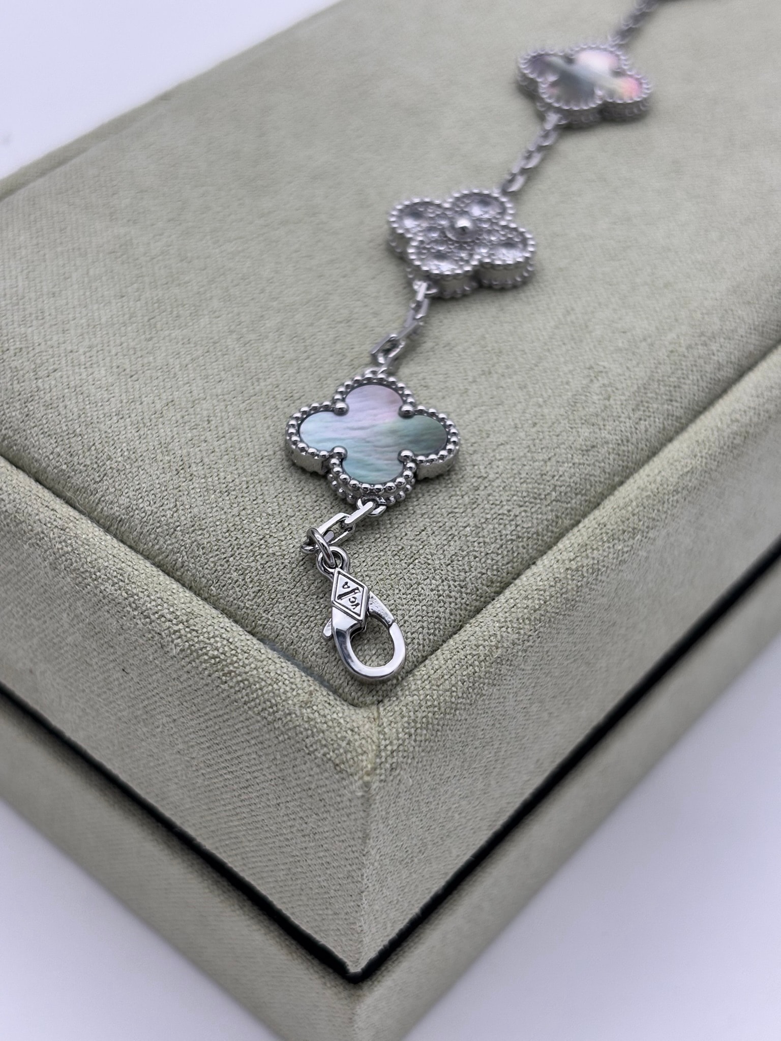 Gümüş Taşlı Unisex Bileklik