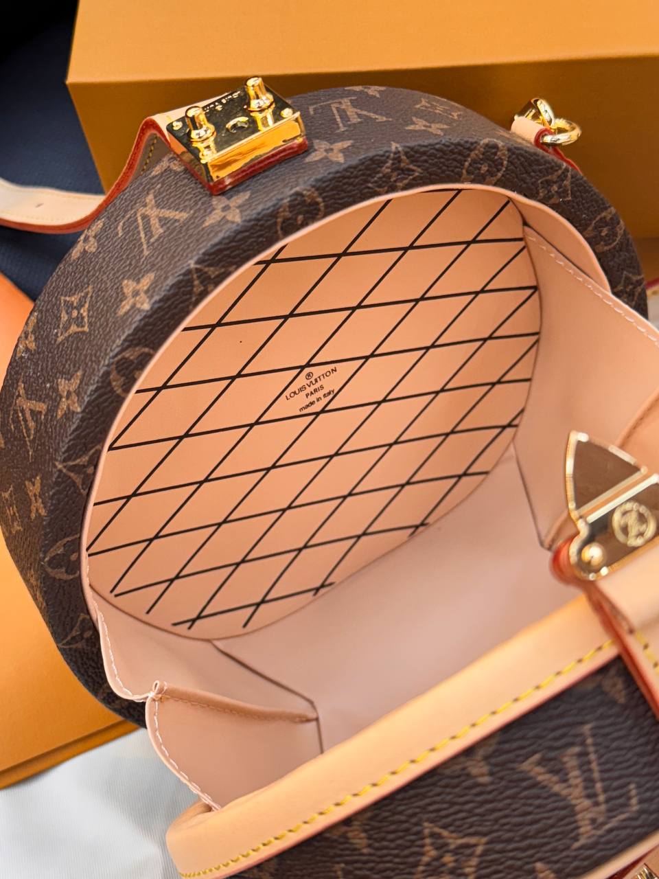 Logo Detaylı İthal Çanta