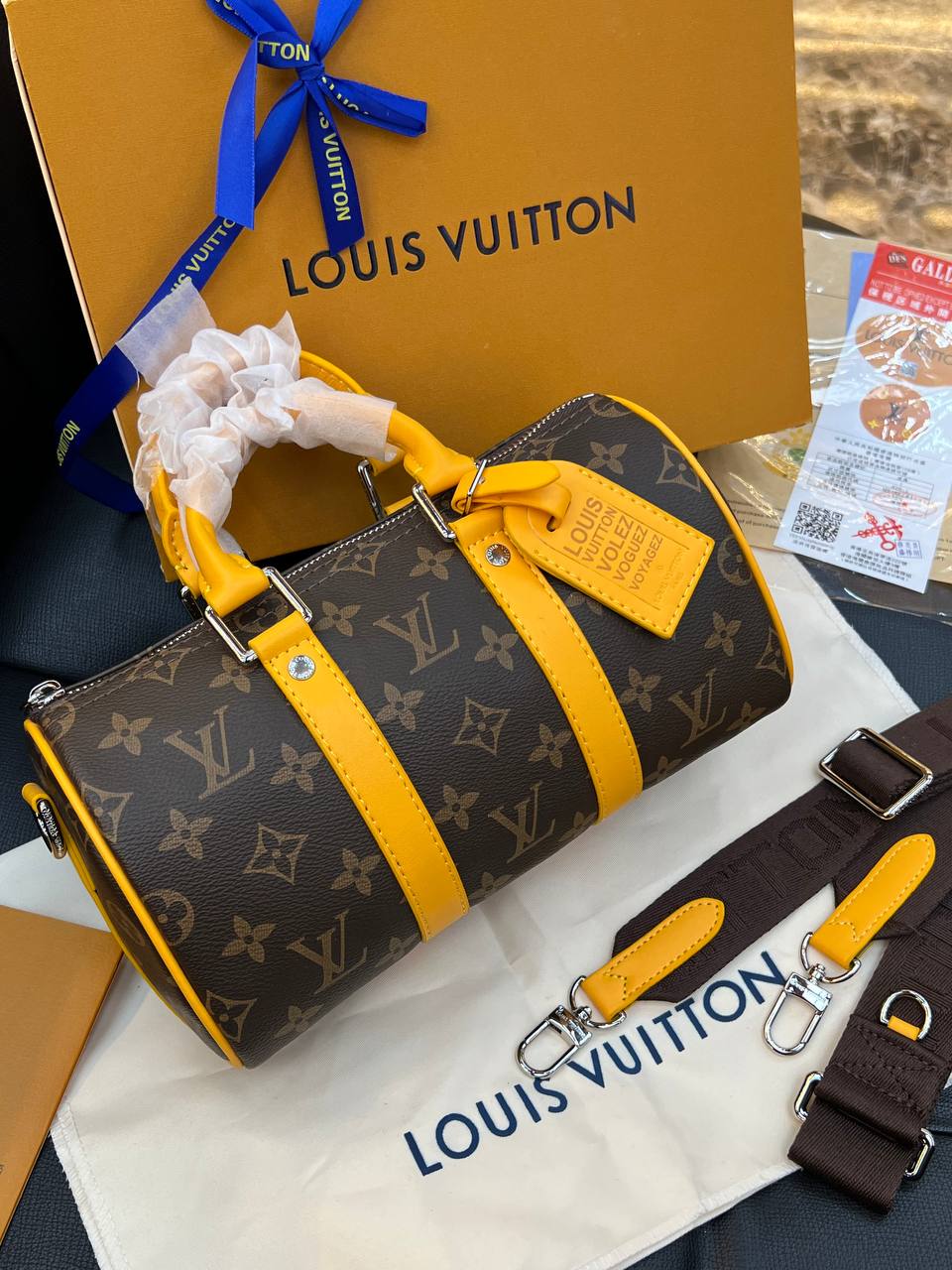 Logo Detaylı İthal Çanta