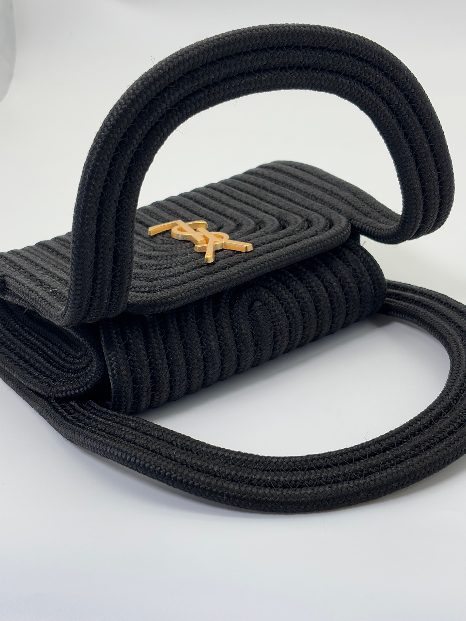 Yves Saint Laurent Siyah Hasır El Çantası