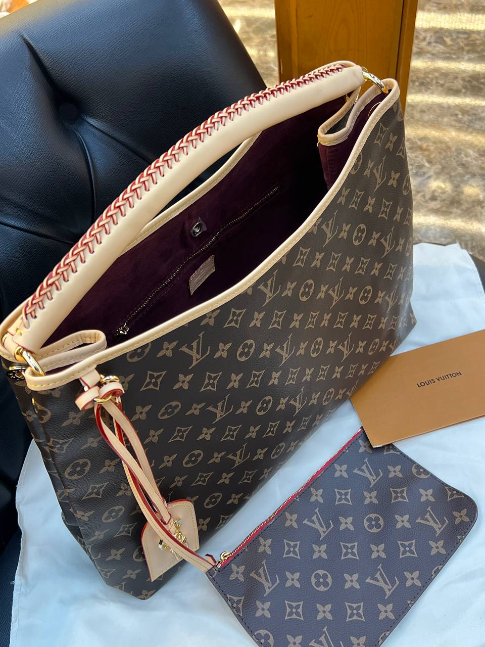 Logo Detaylı İthal Çanta