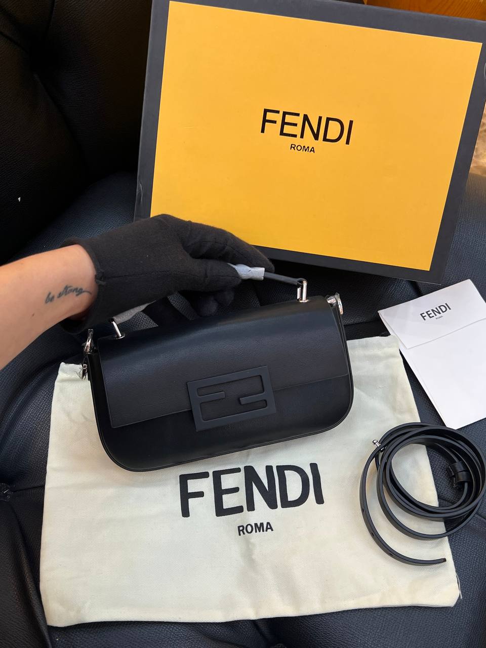 Logo Detaylı İthal Çanta