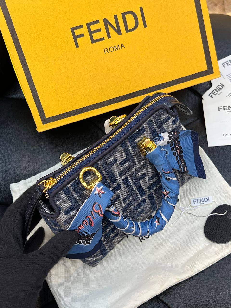 Logo Detaylı İthal Çanta