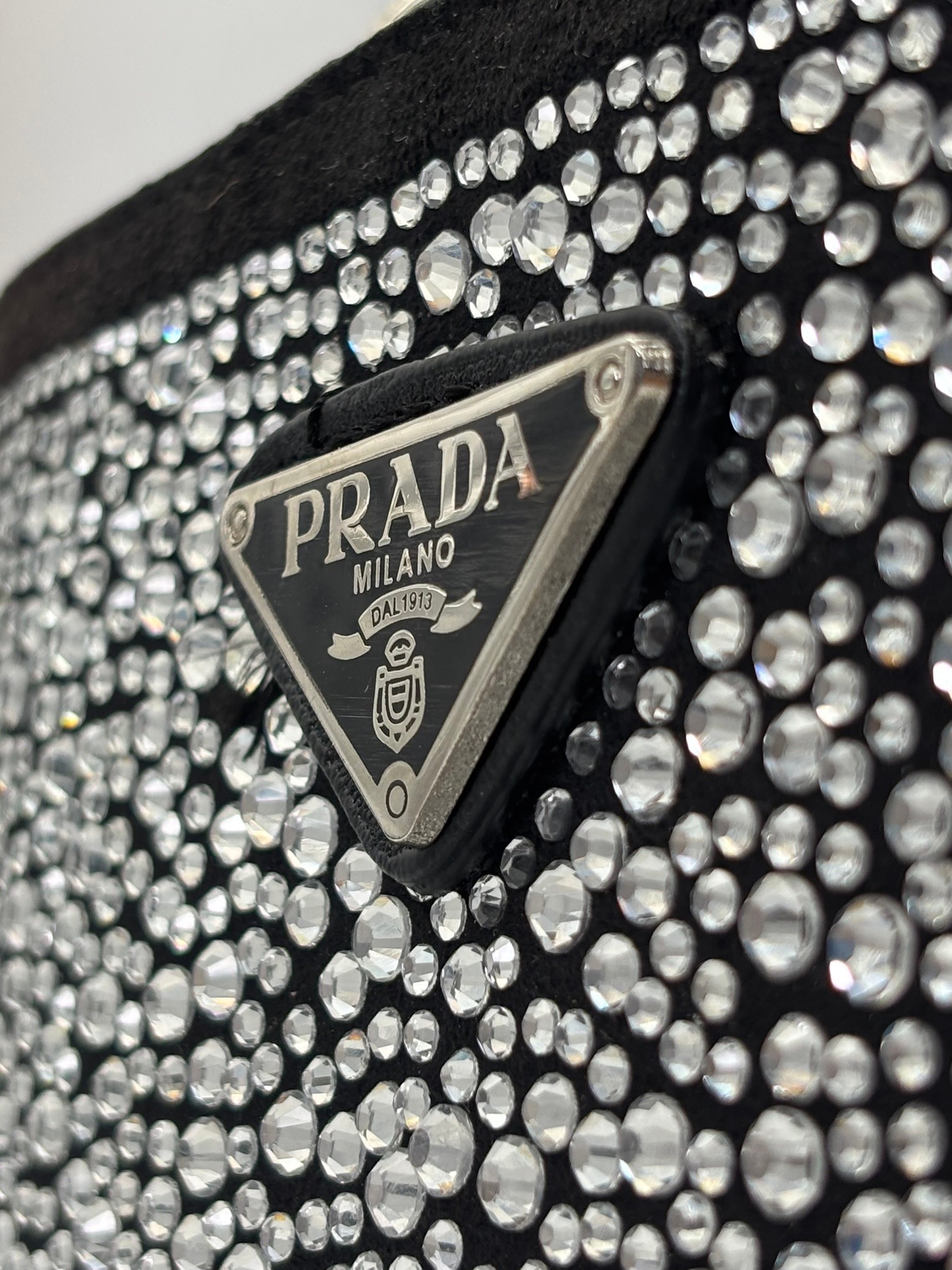 PRADA PAİNER KRİSTALLİ SATEN İTHAL ÇANTA