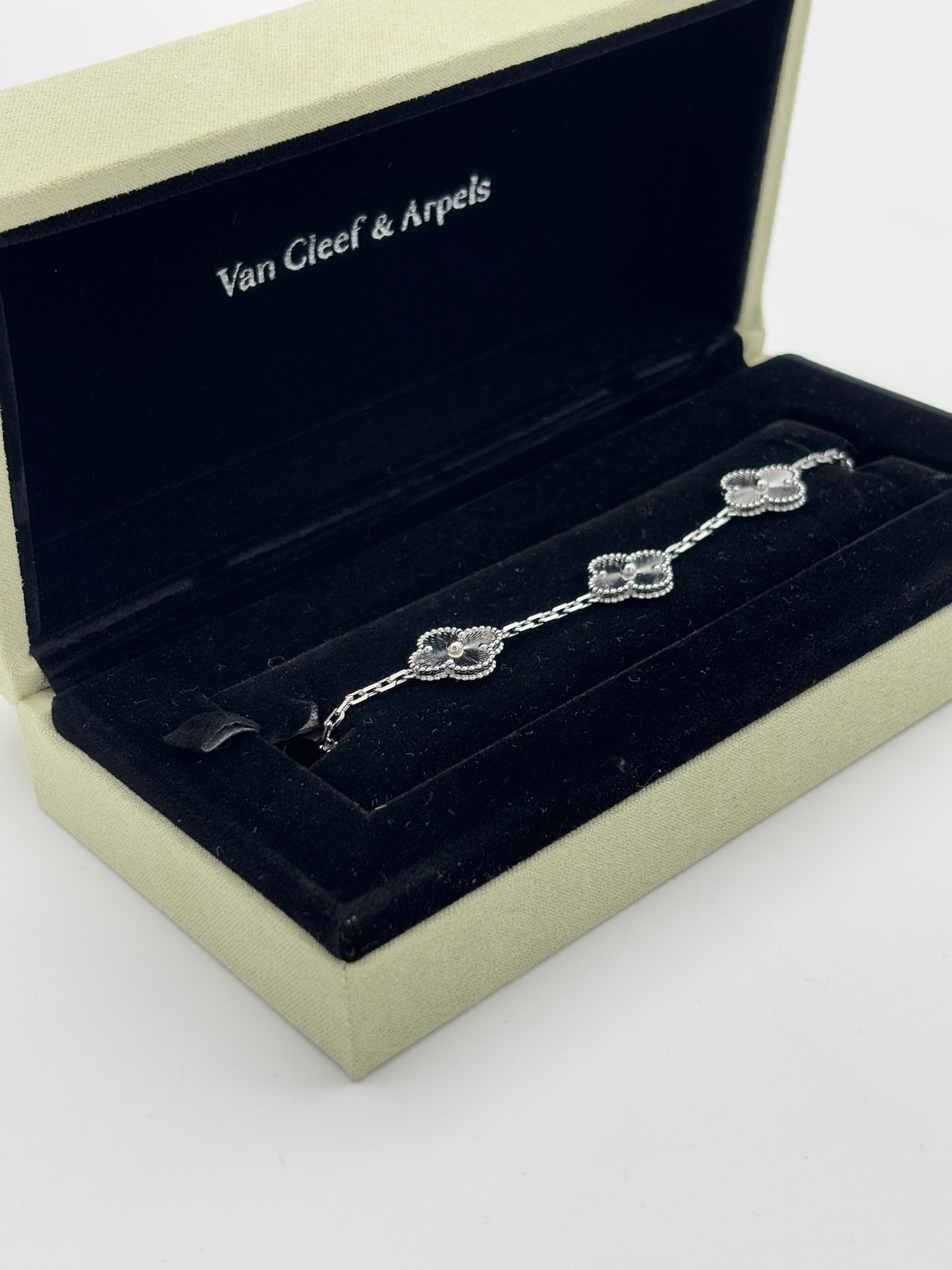 Gümüş Taşlı İthal Bileklik