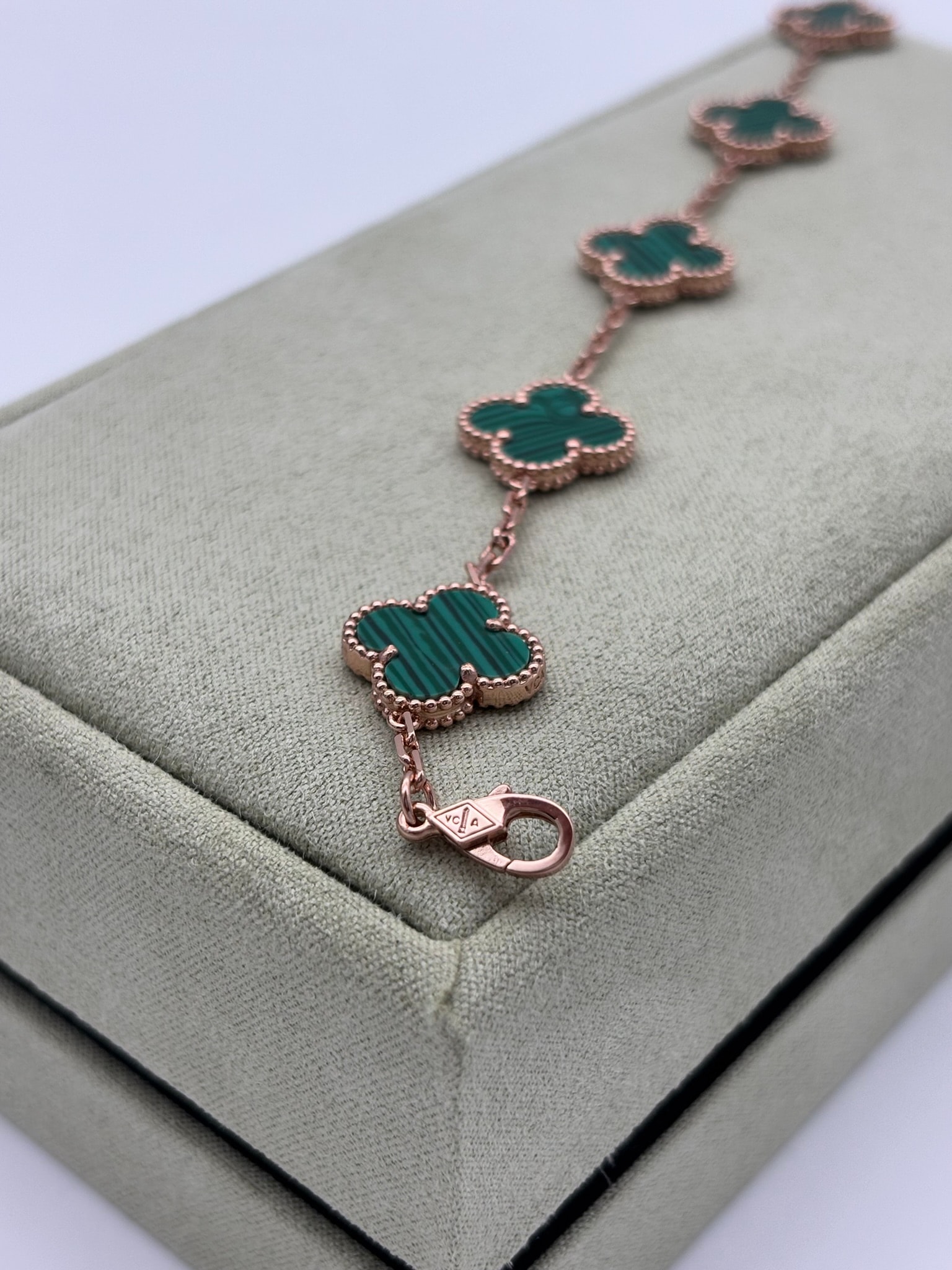 Gold Yeşil Taşlı İthal Bileklik