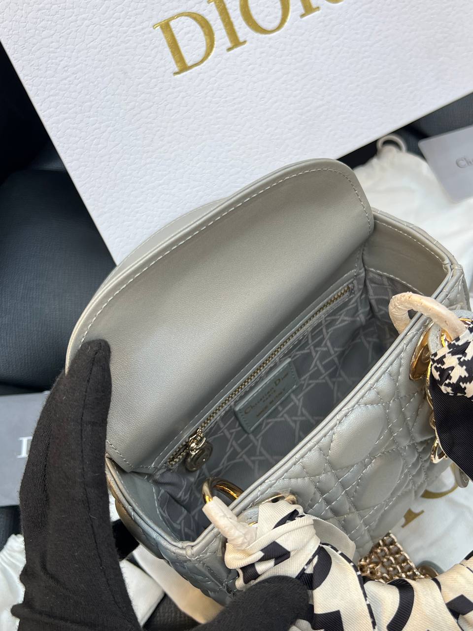 Logo Detaylı İthal Çanta