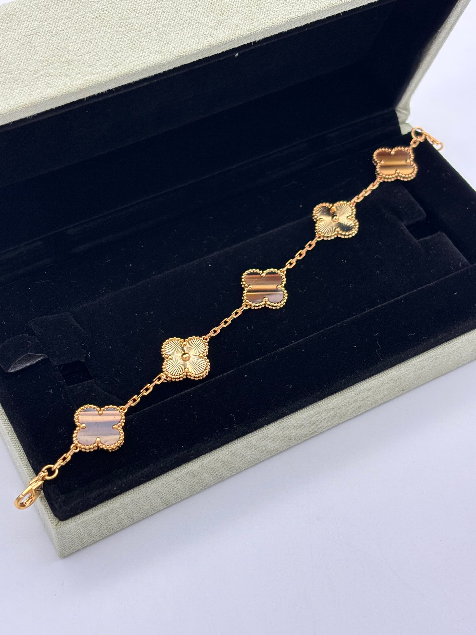 Gold Ahşap Taşlı İthal Bileklik