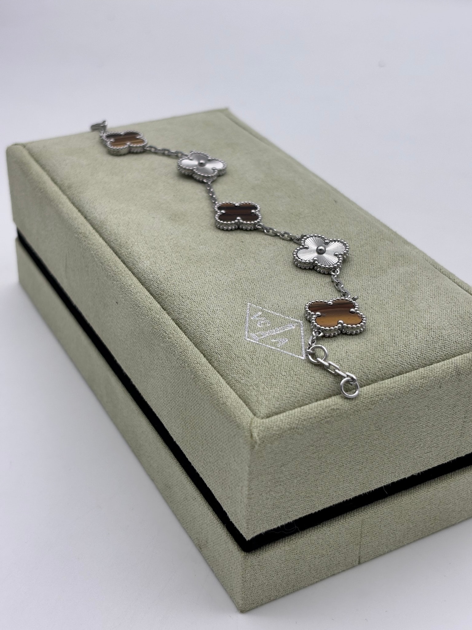 Gümüş Ahşap Taşlı İthal Bileklik