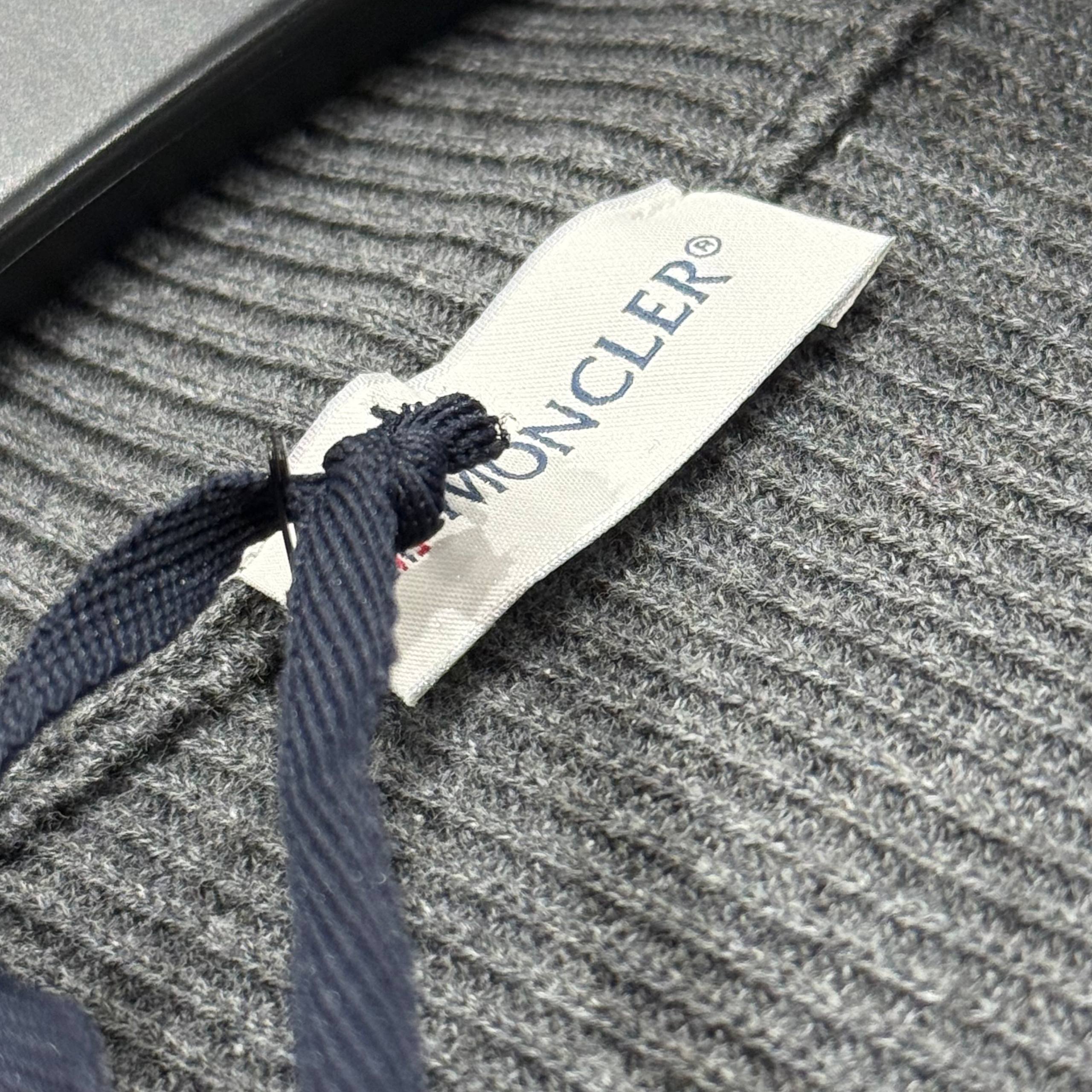 Logo Detaylı İthal Hırka