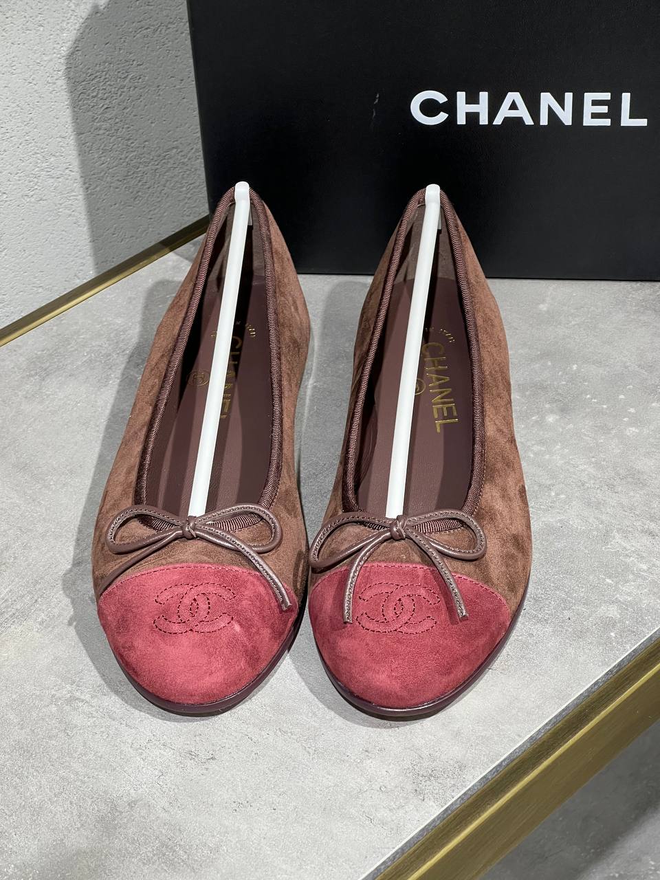 Logo Detaylı İthal Ayakkabı