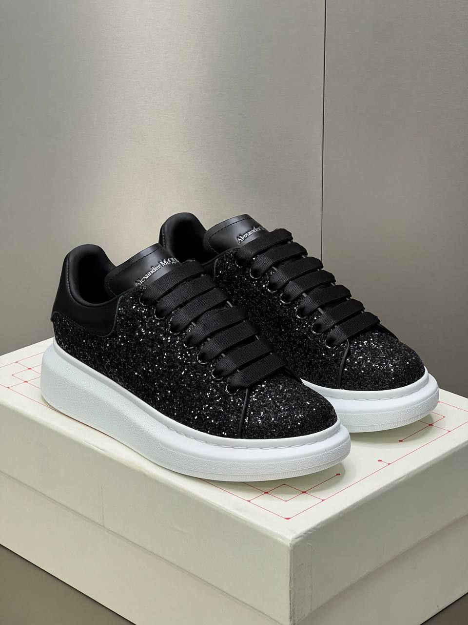 Logo Detaylı İthal Kadın Sneaker