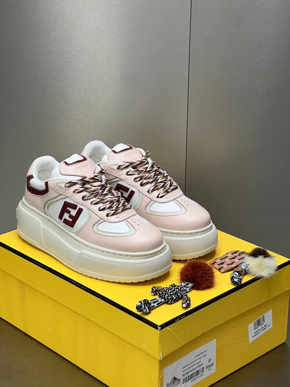 Logo Detaylı İthal Sneaker