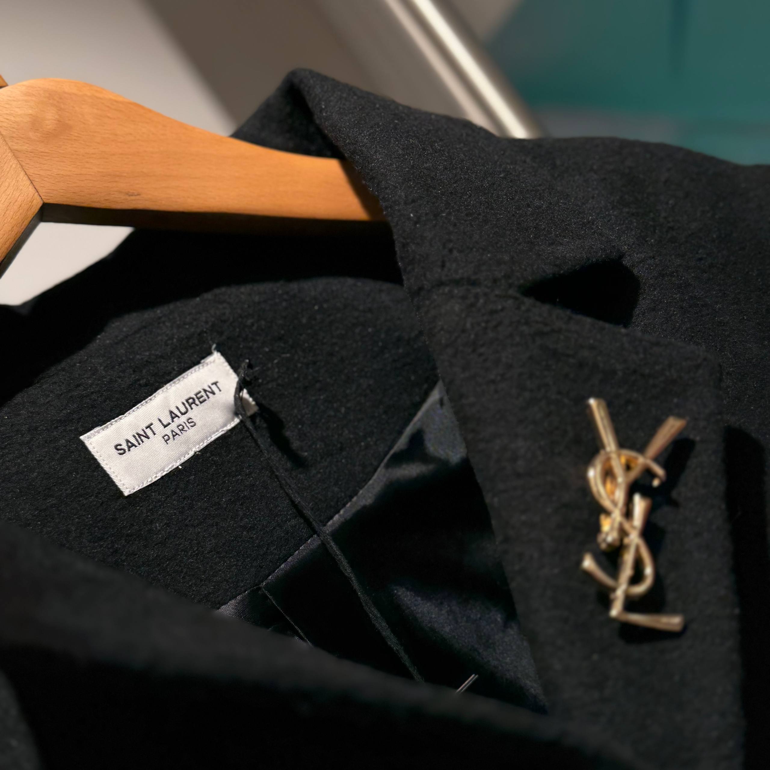 Logo Detaylı İthal Ceket