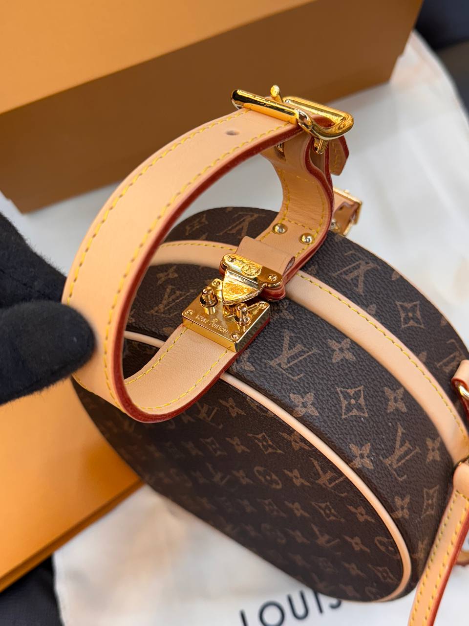 Logo Detaylı İthal Çanta