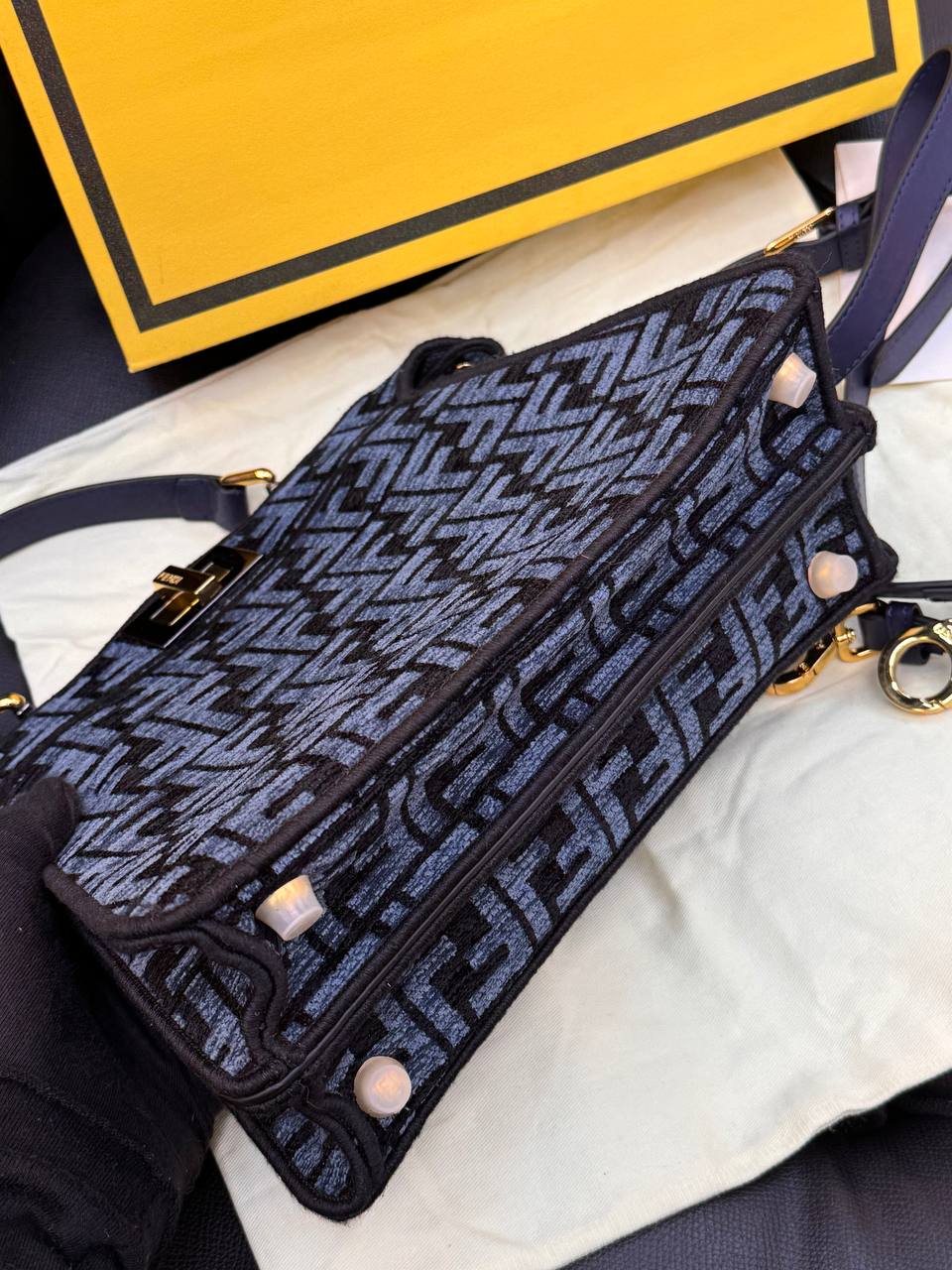 Logo Detaylı İthal Çanta