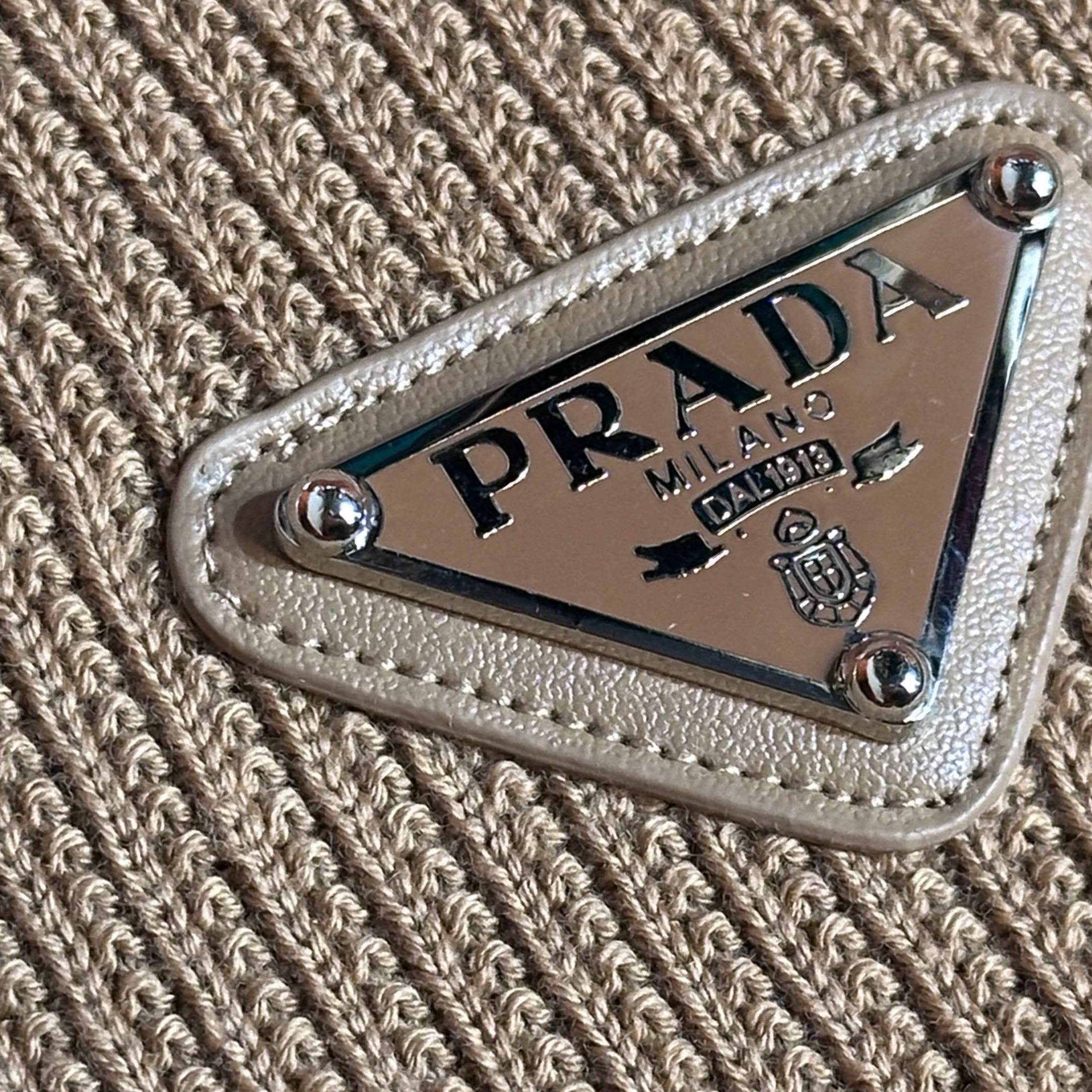 Logo Detaylı İthal Kazak